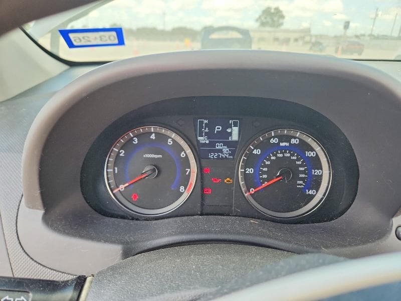 2017 HYUNDAI ACCENT SE 9