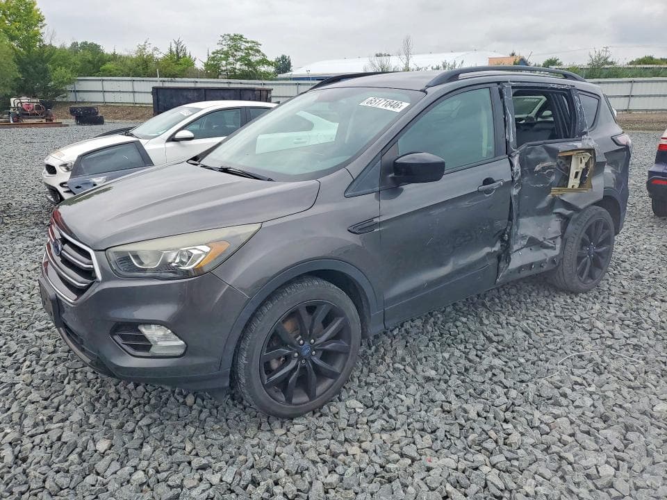 2017 FORD ESCAPE SE - 1