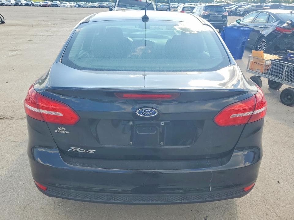 2018 FORD FOCUS S 6
