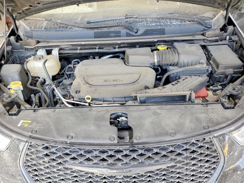 2021 CHRYSLER PACIFICA LIMITED 12