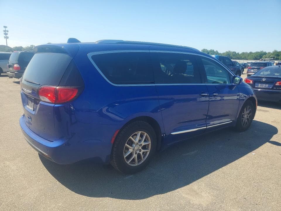 2020 CHRYSLER PACIFICA TOURING L 3