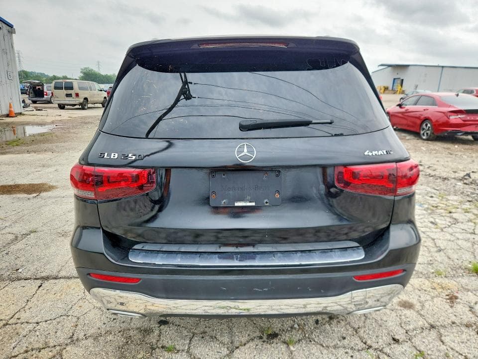 2021 MERCEDES-BENZ GLB 250 4MATIC 6