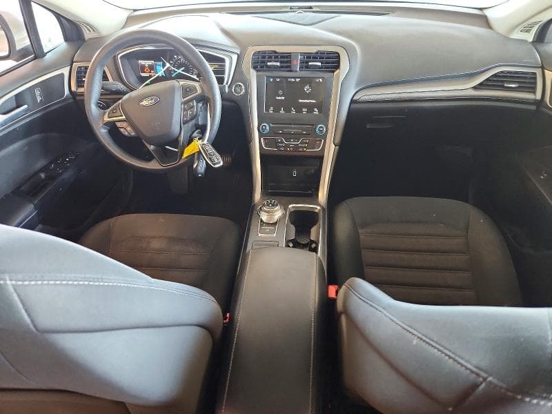 2017 FORD FUSION SE 8