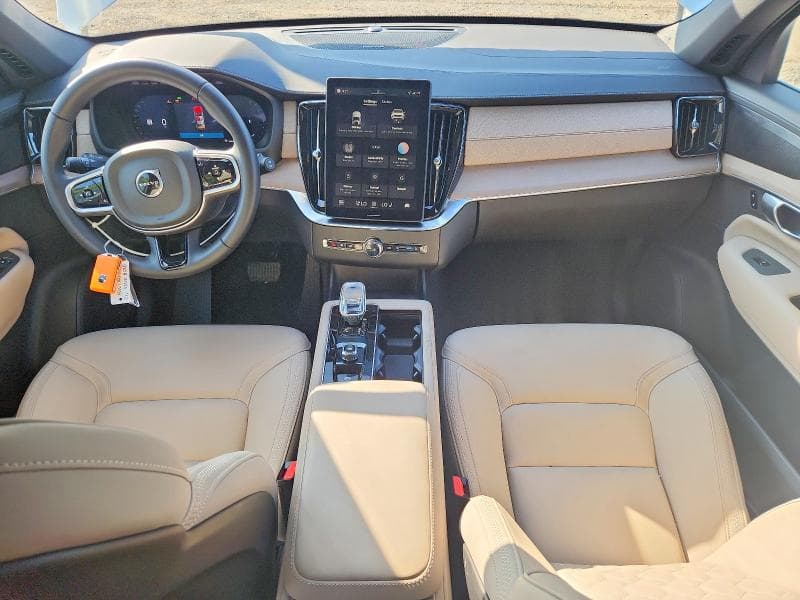 2026 VOLVO XC90 PLUS 8