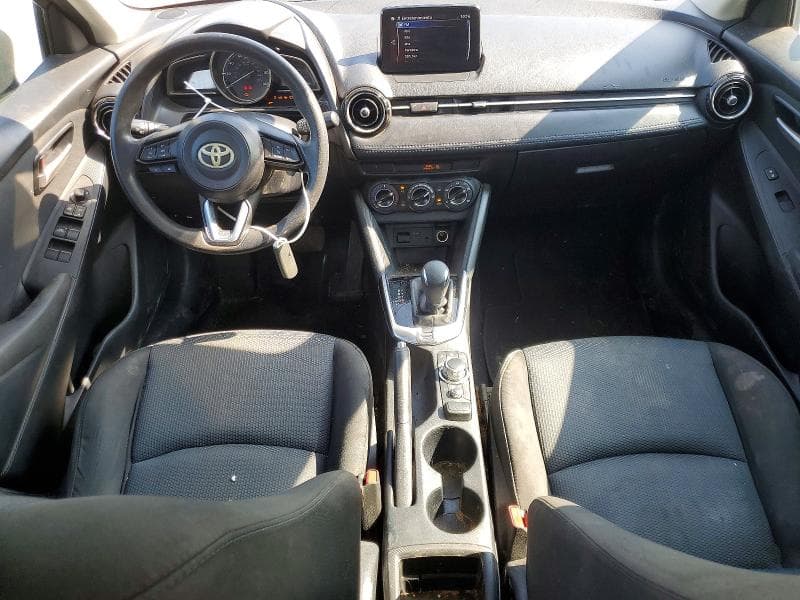2019 TOYOTA YARIS LE 8