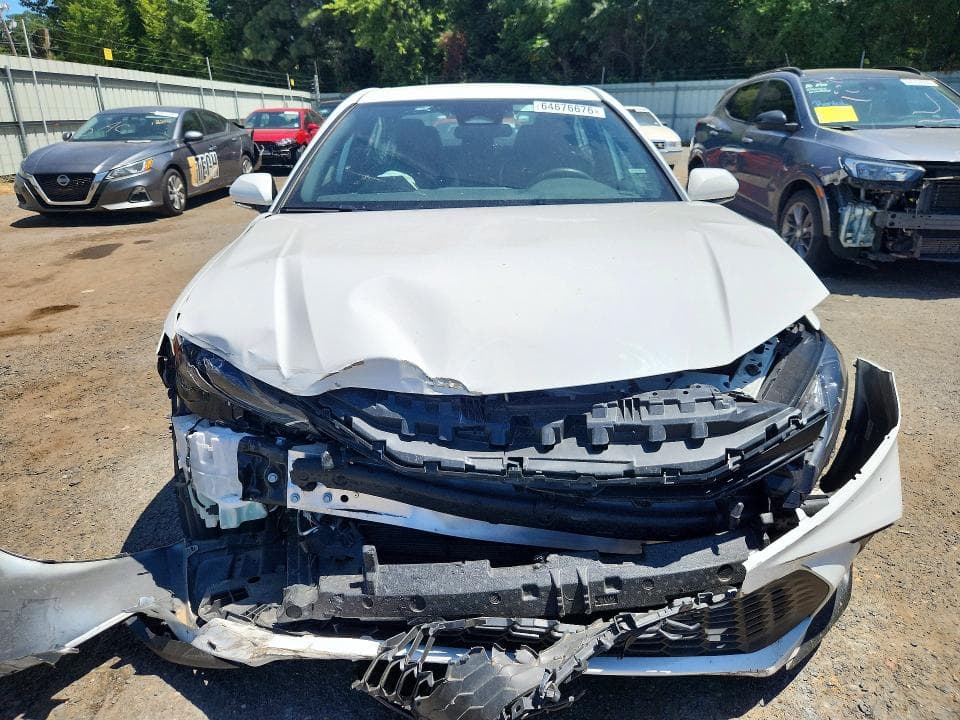 2025 TOYOTA CAMRY SE 5