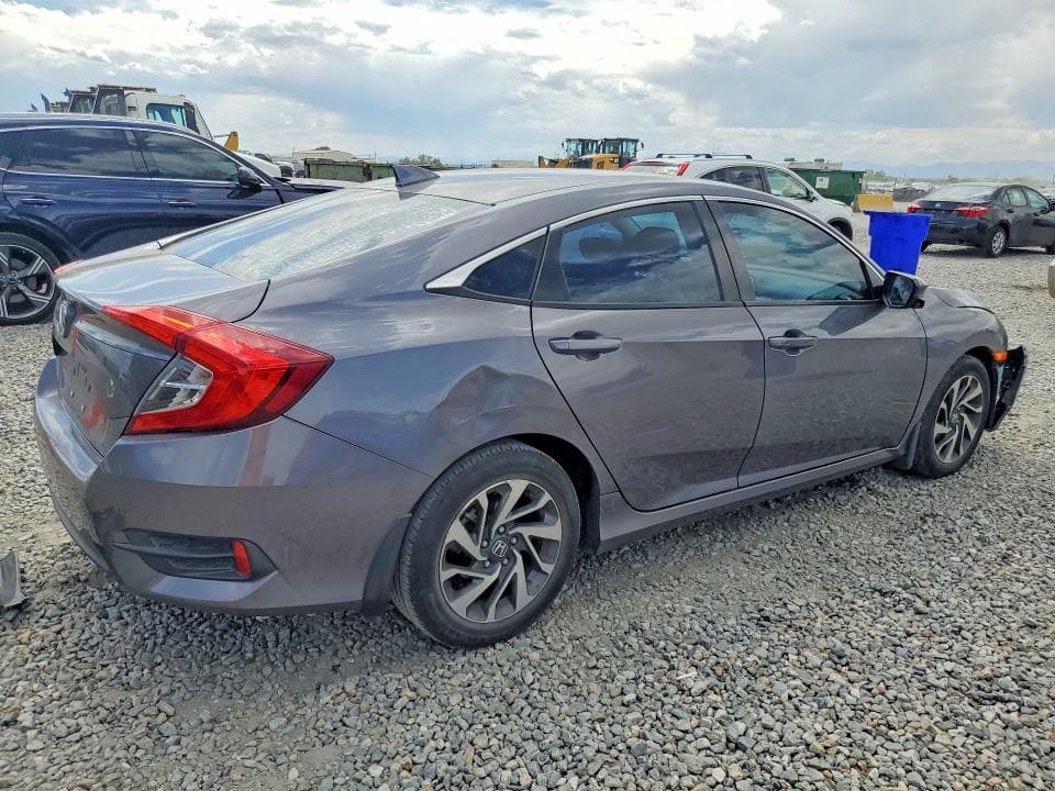 2017 HONDA CIVIC EX 3