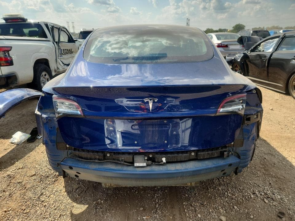 2018 TESLA MODEL 3 6