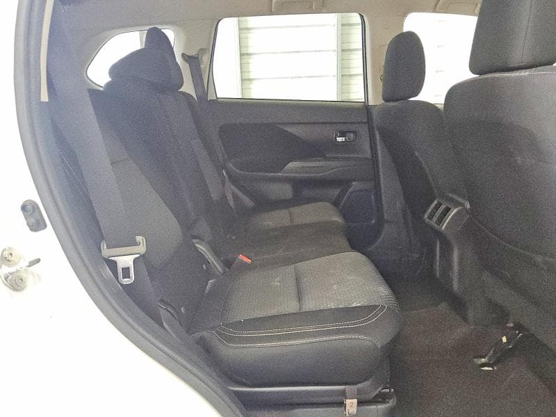 2019 MITSUBISHI OUTLANDER ES 11