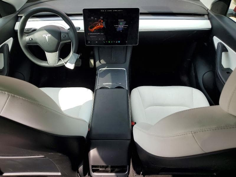 2022 TESLA MODEL Y 8