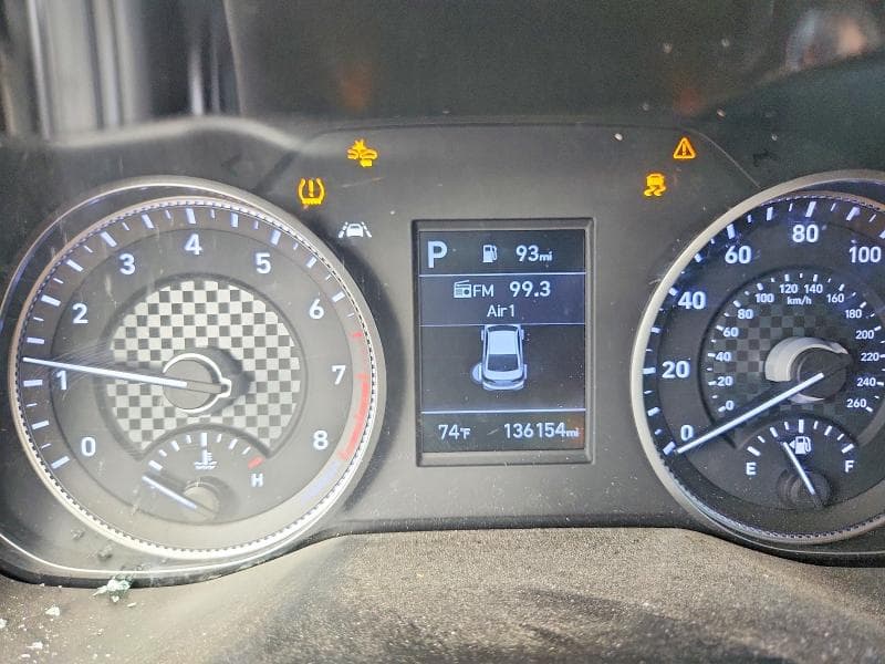 2020 HYUNDAI ELANTRA VALUE EDITION 9