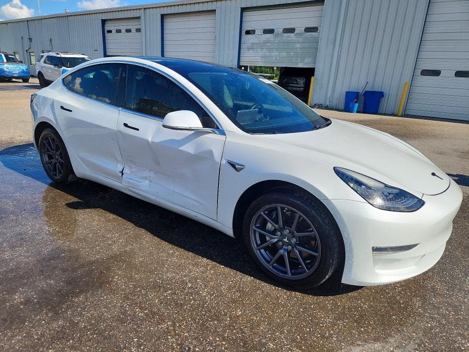 2019 TESLA MODEL 3 4