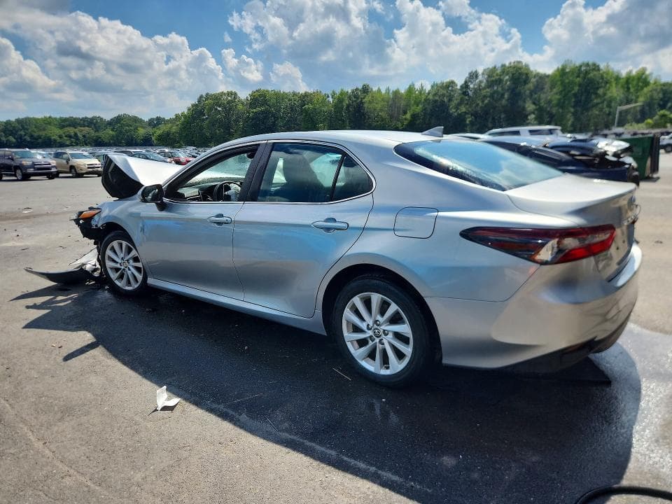 2022 TOYOTA CAMRY LE 2