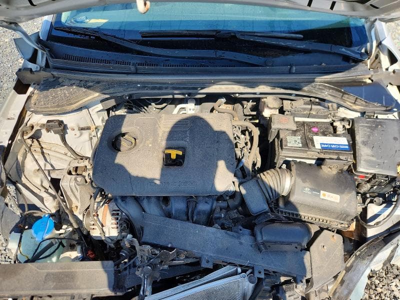 2019 HYUNDAI ELANTRA SE 11