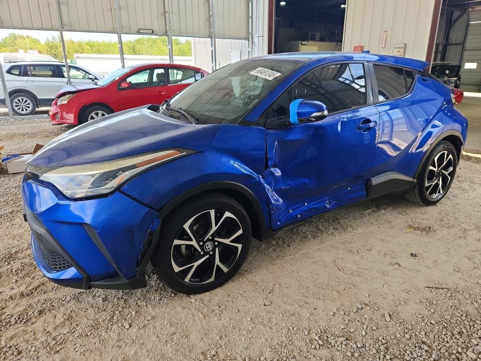 2020 TOYOTA C-HR XLE - 1
