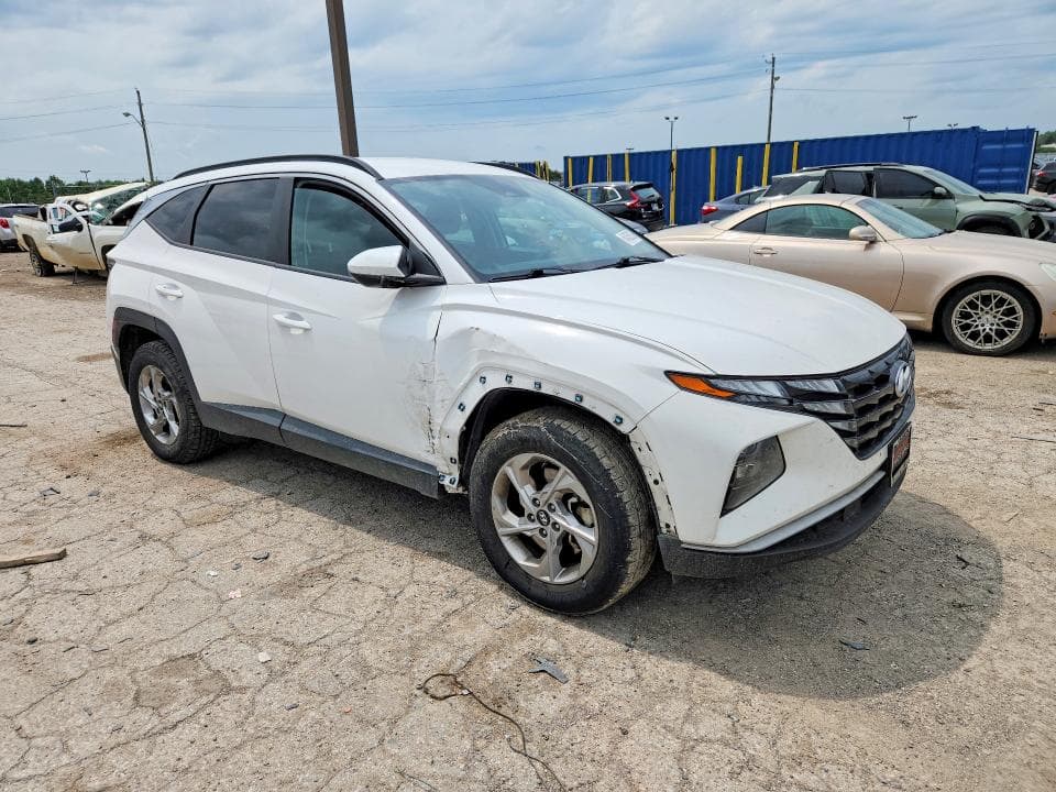 2024 HYUNDAI TUCSON SEL 4