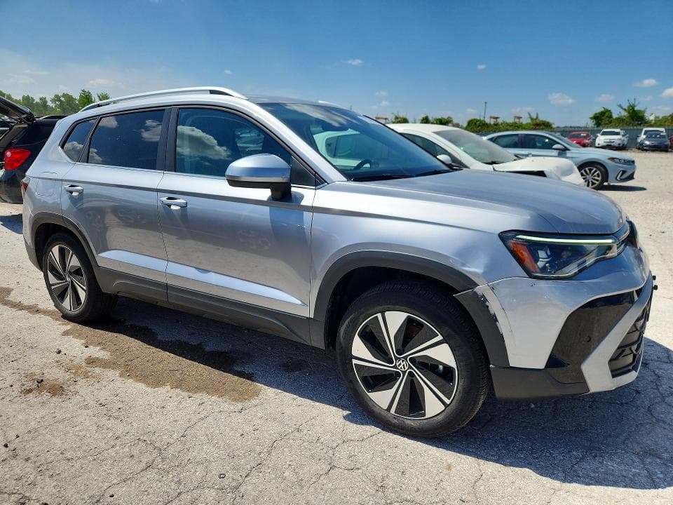 2026 VOLKSWAGEN TAOS SE 4