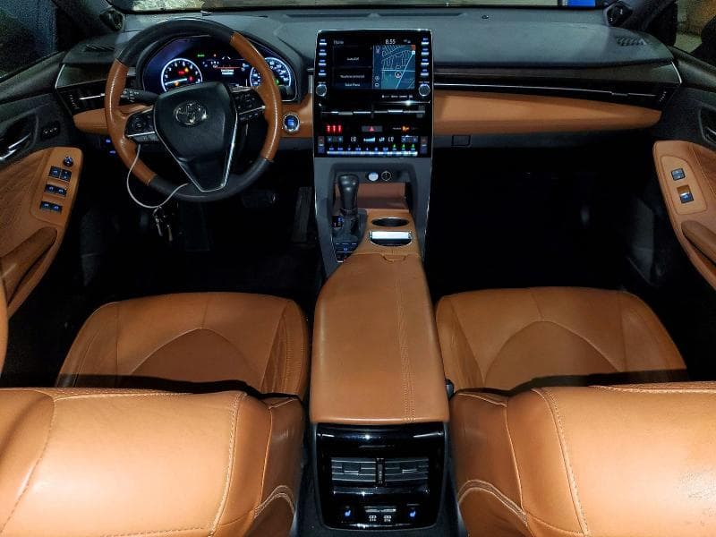 2019 TOYOTA AVALON LIMITED 8