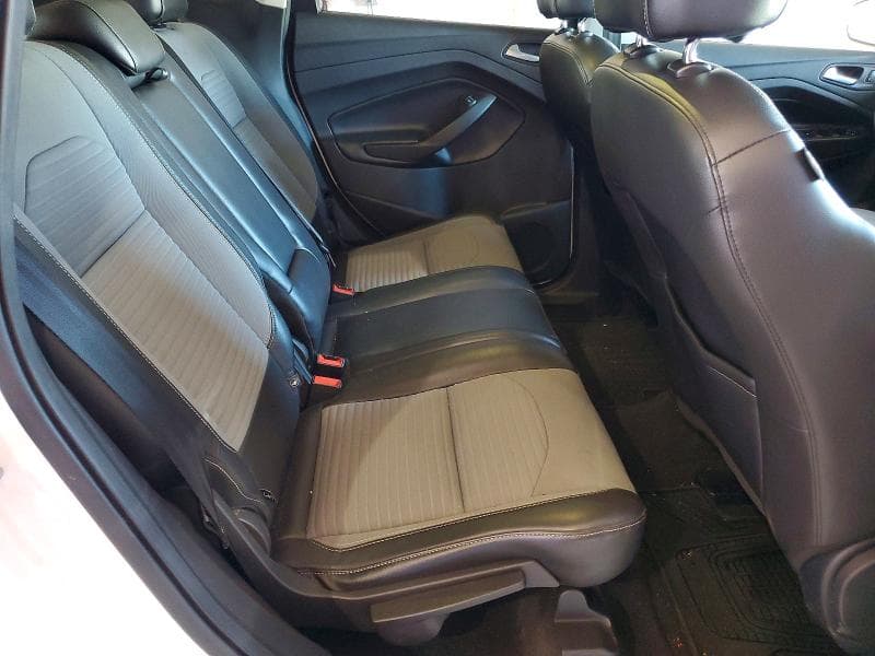 2017 FORD ESCAPE SE 11