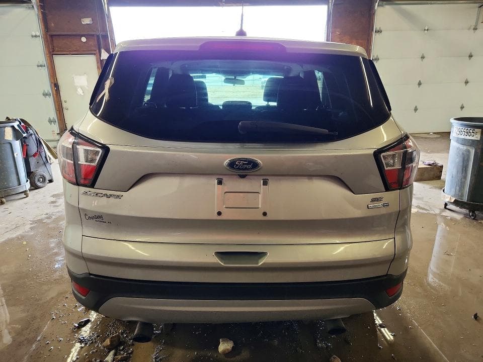 2017 FORD ESCAPE SE 6