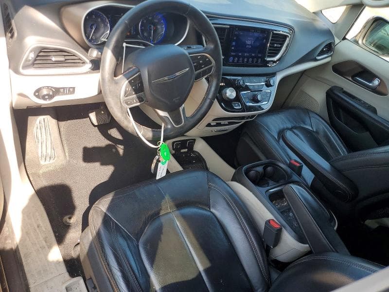 2017 CHRYSLER PACIFICA TOURING L 8