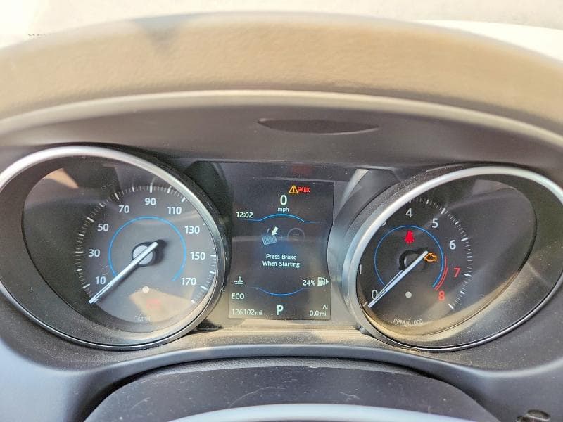 2017 JAGUAR XE PRESTIGE 9