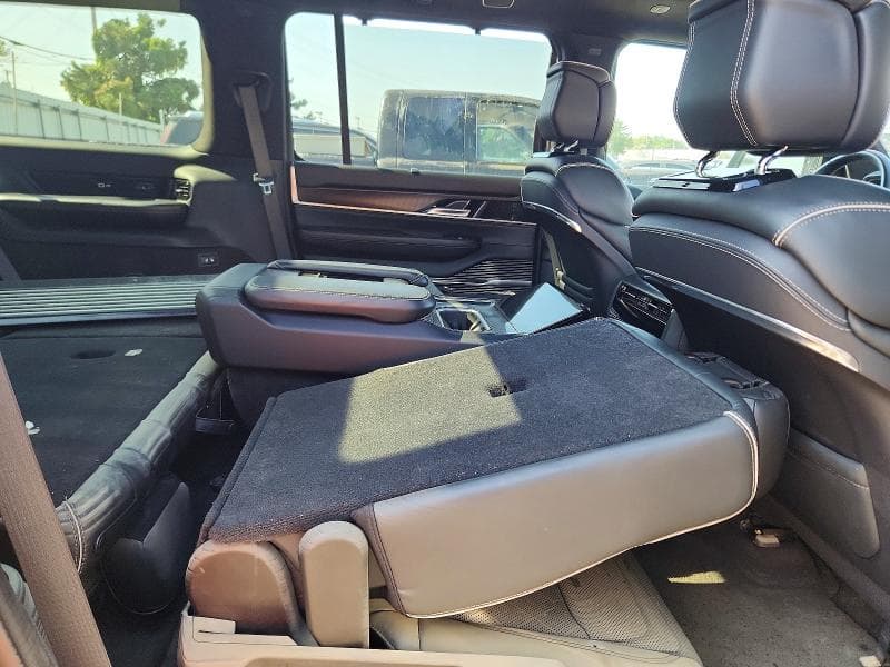 2024 JEEP GRAND WAGONEER L SERIES II 11
