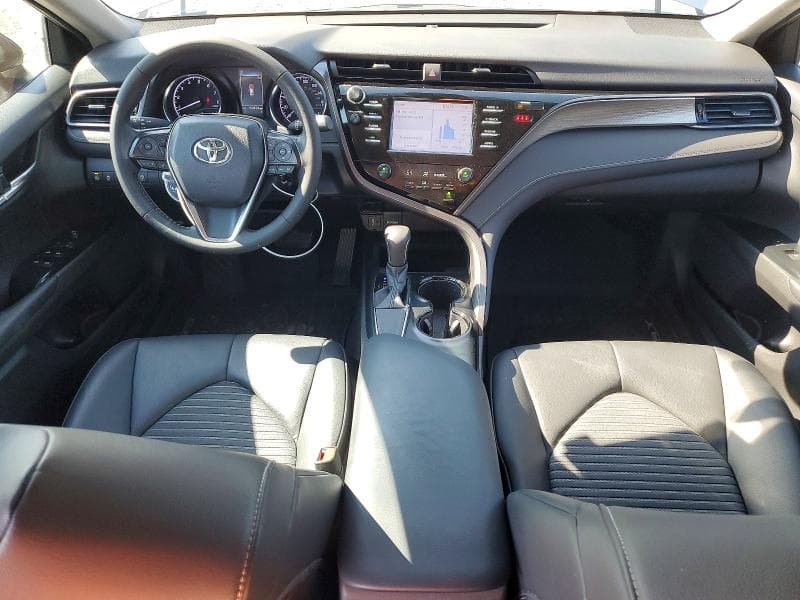 2019 TOYOTA CAMRY SE 8