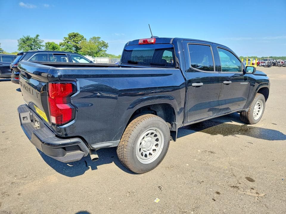 2024 CHEVROLET COLORADO 3