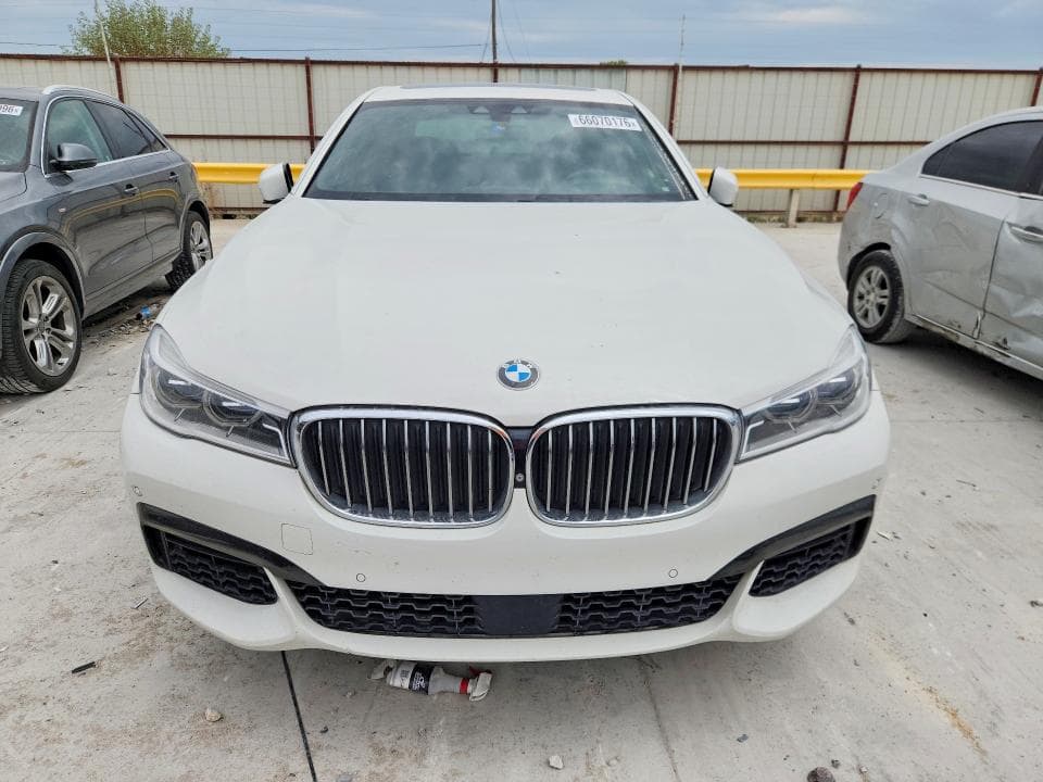 2017 BMW 750 I 5