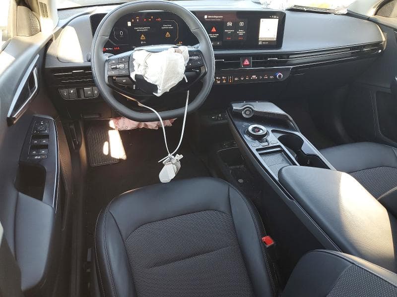 2025 KIA EV6 LIGHT LONG RANGE 8