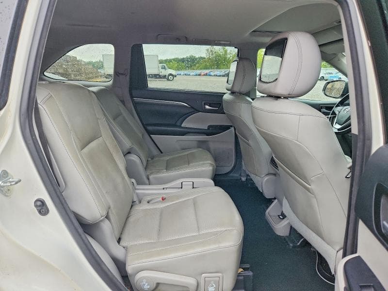 2017 TOYOTA HIGHLANDER LIMITED 11