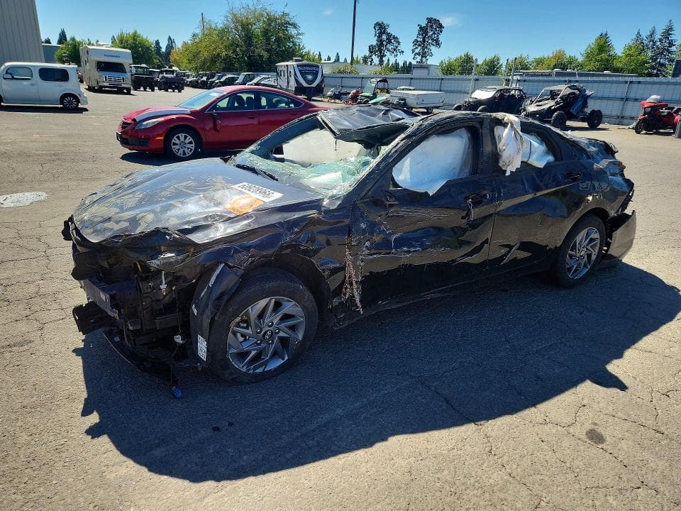 2024 HYUNDAI ELANTRA SEL