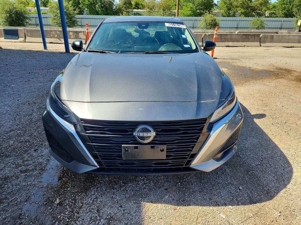 2024 NISSAN ALTIMA SV 5