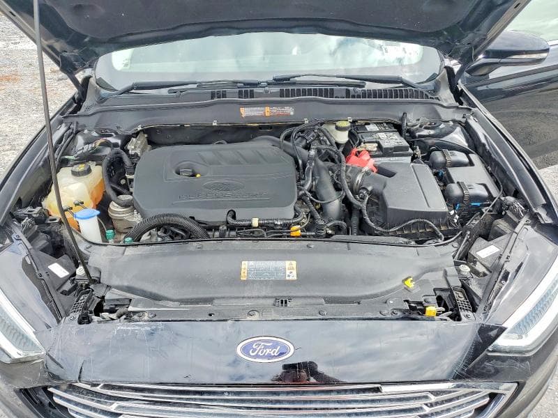 2017 FORD FUSION SE 11