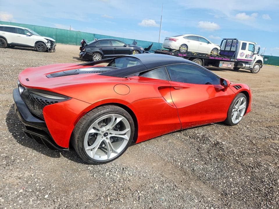 2023 MCLAREN AUTOMOTIVE ARTURA 3