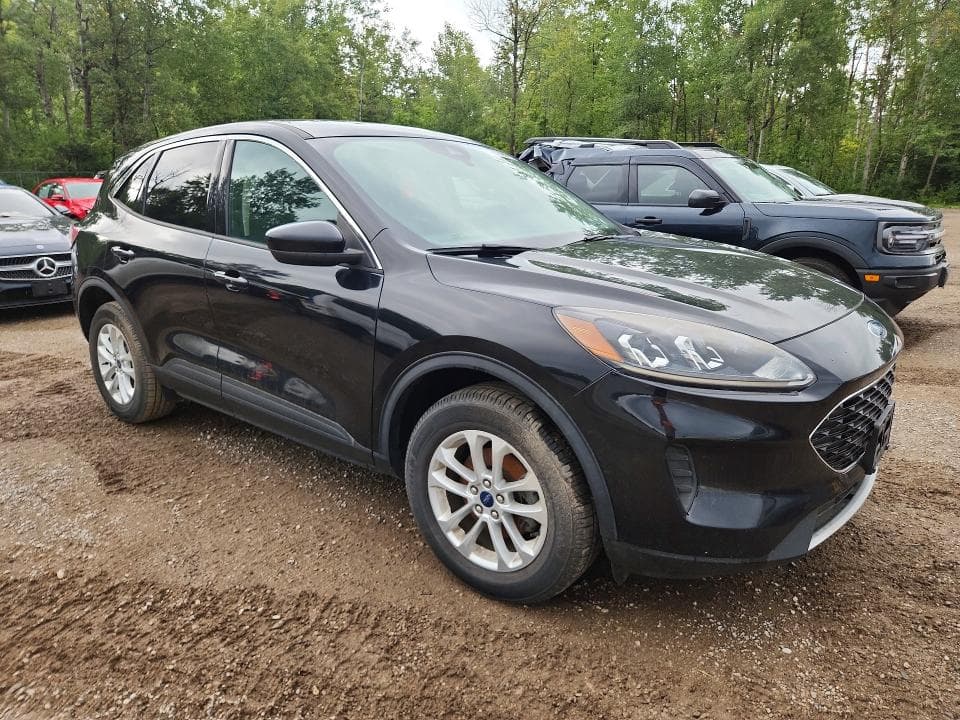 2020 FORD ESCAPE SE 4