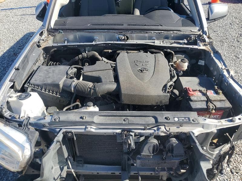 2019 TOYOTA TACOMA SR5 V6 11