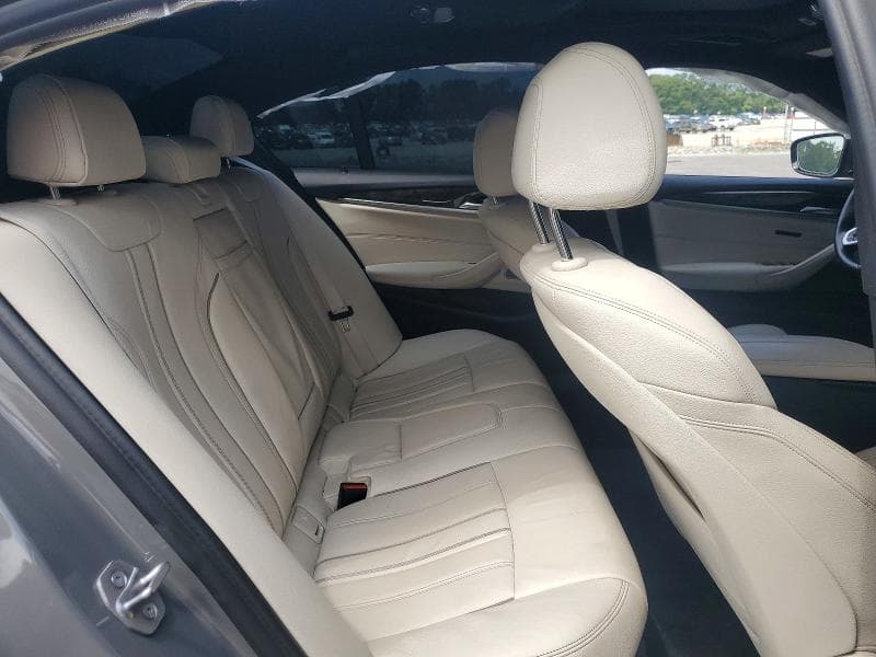 2022 BMW 540 I 10
