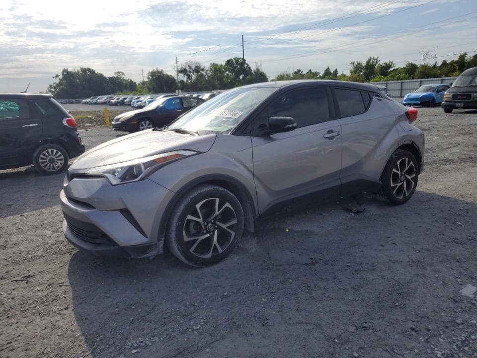 2019 TOYOTA C-HR XLE