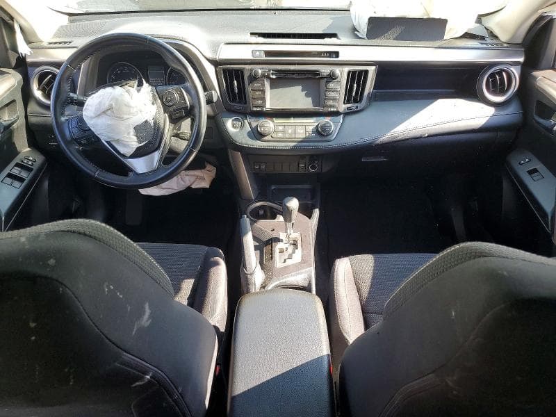 2018 TOYOTA RAV4 XLE 8