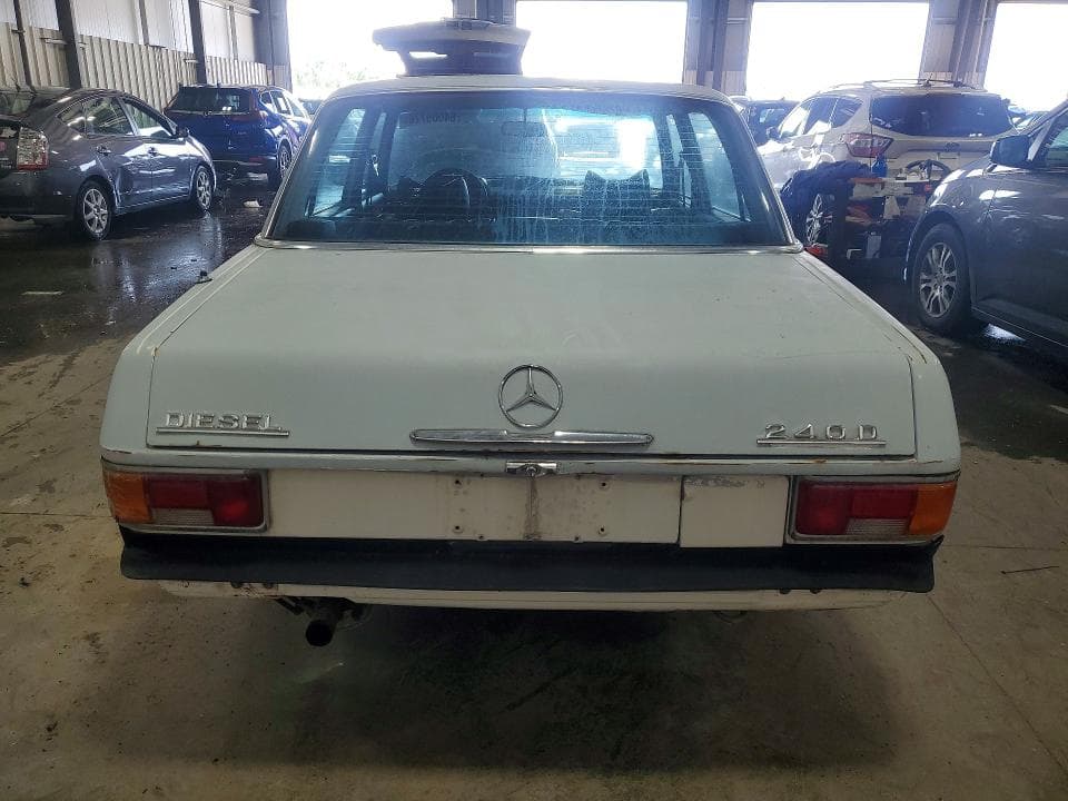 1976 MERC SD4DR 6
