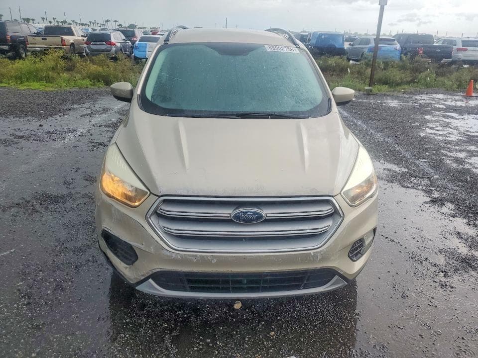2018 FORD ESCAPE SE 5
