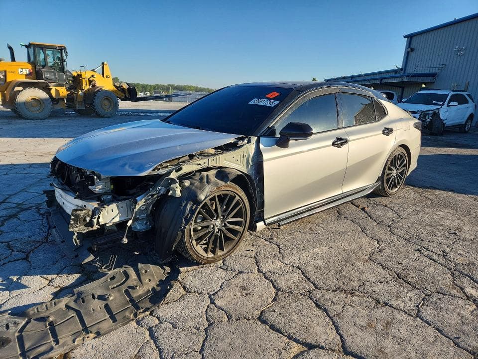 2022 TOYOTA CAMRY XSE V6 - 1