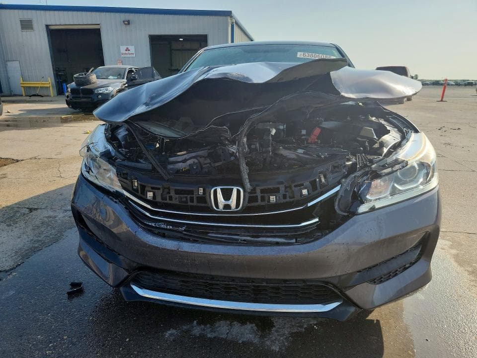 2017 HONDA ACCORD LX 5