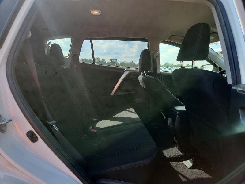 2018 TOYOTA RAV4 LE 11