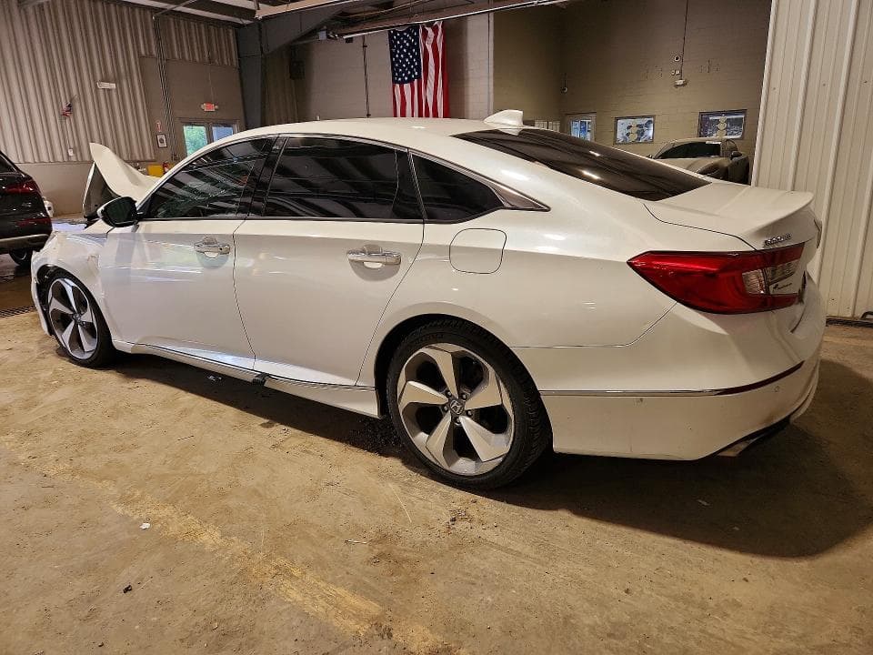 2019 HONDA ACCORD TOURING 2