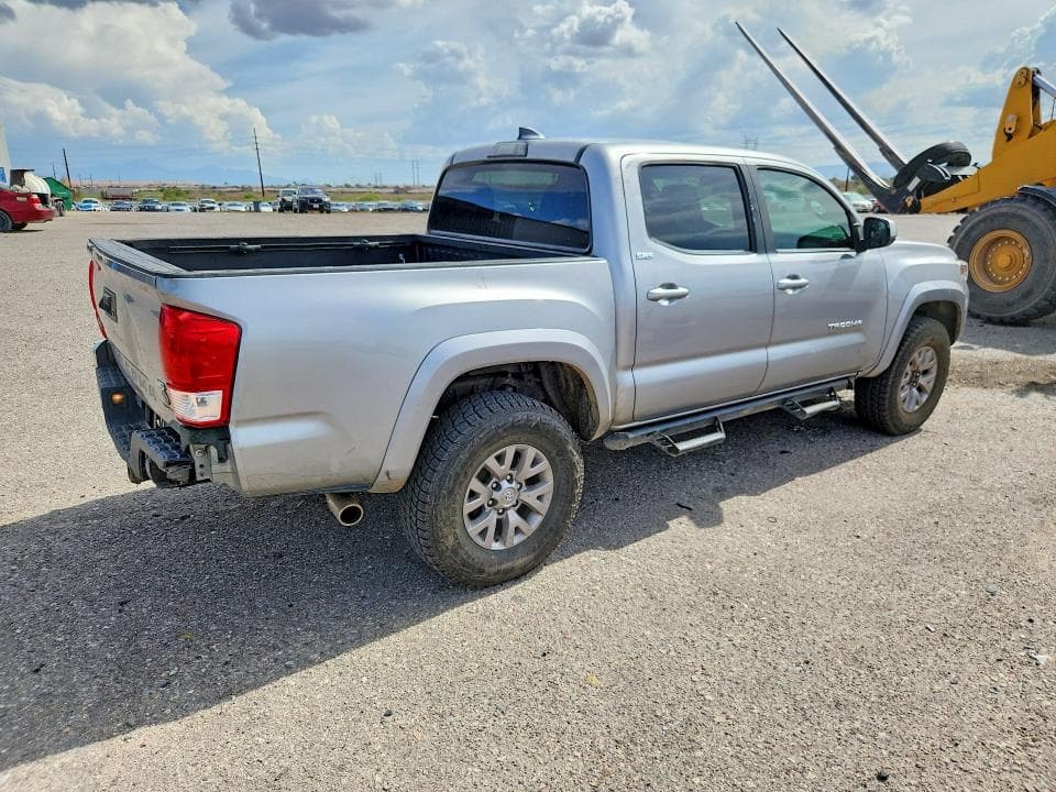 2017 TOYOTA TACOMA SR5 V6 3