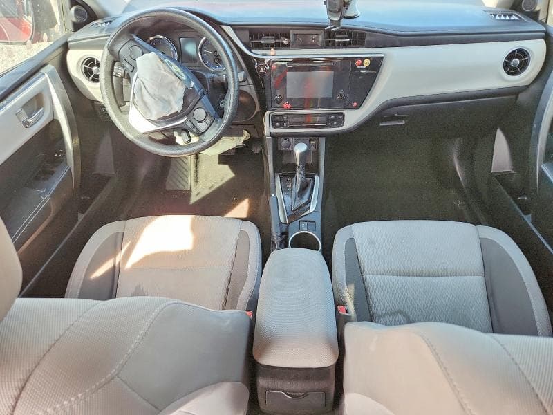 2017 TOYOTA COROLLA LE 8
