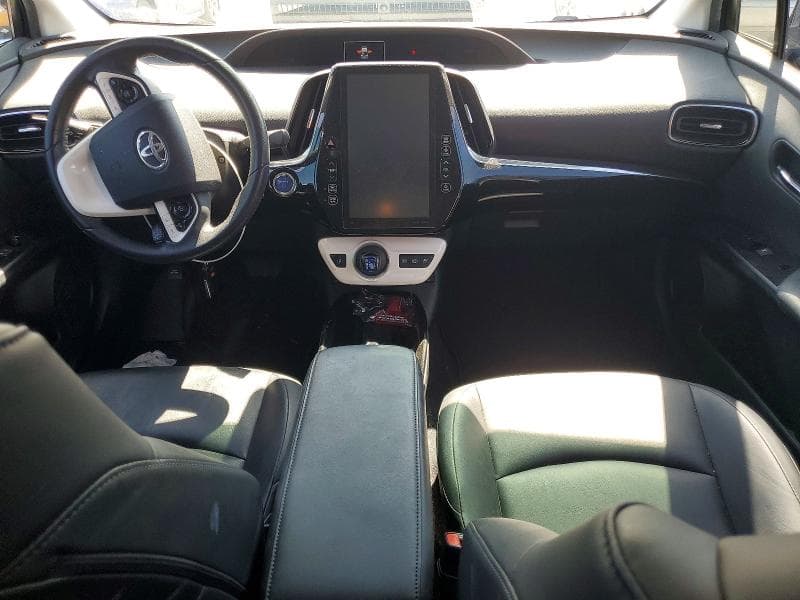 2017 TOYOTA PRIUS PRIME PREMIUM 8
